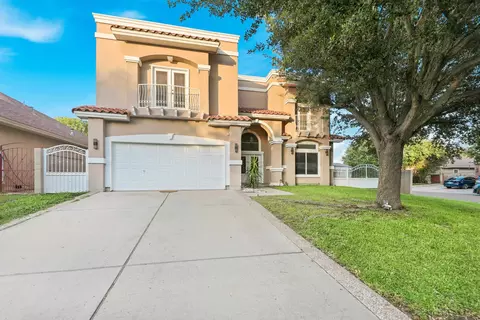 10601 Porfirio Dr, Laredo, TX 78045