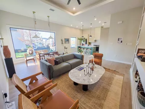 Living - 1501 Noyola Loop, Laredo, TX 78046 photo 1 of 4