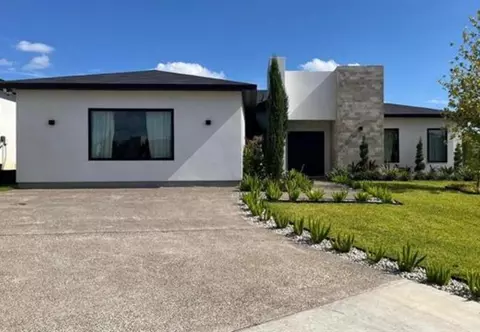 1501 Noyola Loop, Laredo, TX 78046