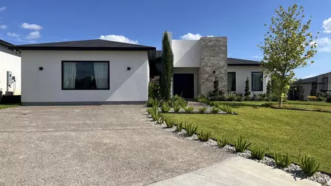 1501 Noyola Loop, Laredo, TX 78046
