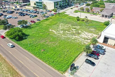 7002 Rocio Dr, Laredo, TX 78041 photo 13
