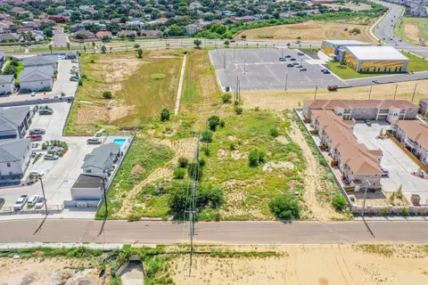 000 Hospitality Dr, Laredo, TX 78045
