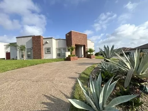 2920 Ohenry Dr, Laredo, TX 78041