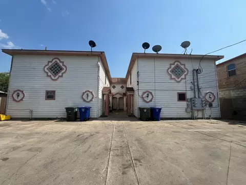 2803 Bayard St #3, Laredo, TX 78046