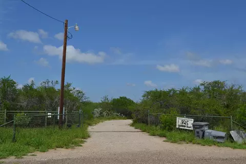 325 Pearson Moss Ln, Laredo, TX 78045