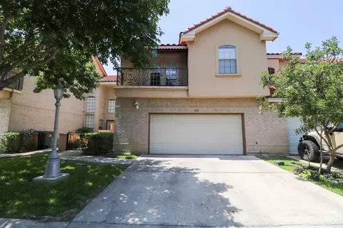 7521 Country Club Dr #405, Laredo, TX 78041