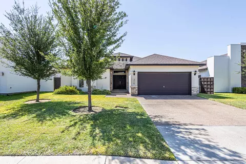 215 Glen Cook Dr, Laredo, TX 78041