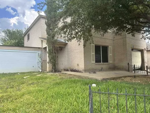 3061 Saint Margaret Ln, Laredo, TX 78046