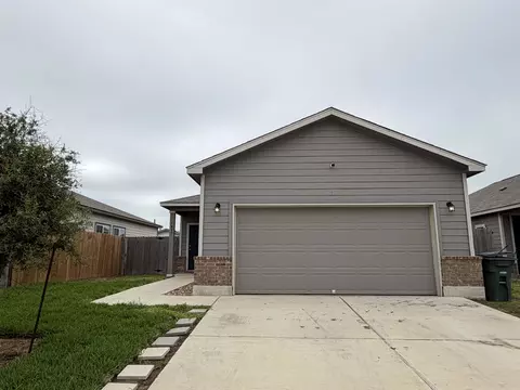 1607 Decano Ln, Laredo, TX 78046