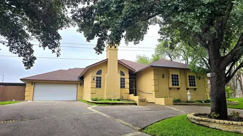 1318 Larry Ln, Laredo, TX 78045