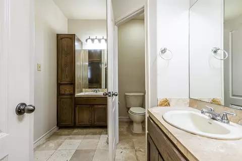 Bath - 10702 Patron Lp, Laredo, TX 78045 photo 5 of 5