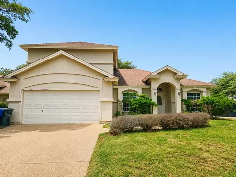 10126 Truchas Rd, Laredo, TX 78045