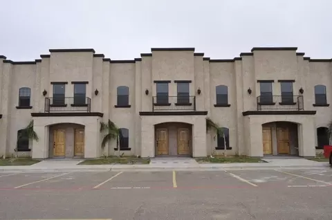 8216 Casa Verde Rd #E160, Laredo, TX 78041