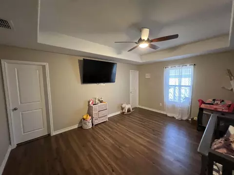 Bedroom - 1501 Sombras Dr, Laredo, TX 78045 photo 3 of 4