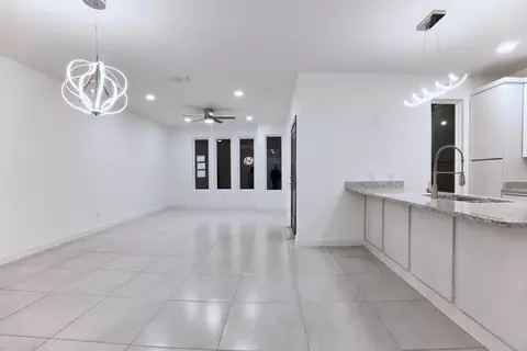 Living - 5017 Servando Dr, Laredo, TX 78046 photo 3 of 3