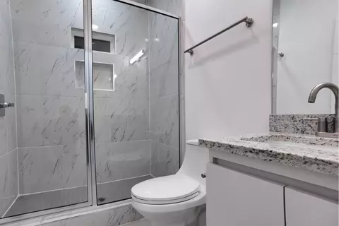 Bath - 5017 Servando Dr, Laredo, TX 78046 photo 1 of 6
