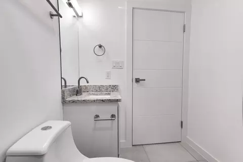 Bath - 5017 Servando Dr, Laredo, TX 78046 photo 3 of 6