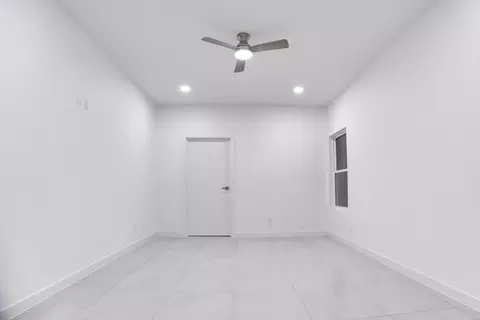 Bedroom - 5017 Servando Dr, Laredo, TX 78046 photo 5 of 7