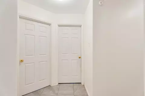 Entry Way - 823 Witherspoon Lp, Laredo, TX 78046 photo 2 of 3