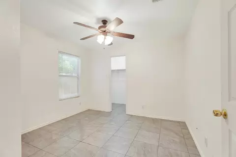 Bedroom - 823 Witherspoon Lp, Laredo, TX 78046 photo 1 of 5