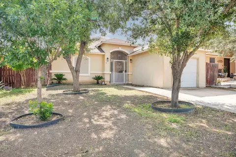 Exterior - 823 Witherspoon Lp, Laredo, TX 78046 photo 2 of 6