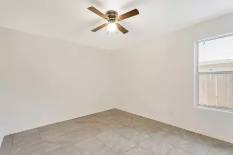 Bedroom - 823 Witherspoon Lp, Laredo, TX 78046 photo 5 of 5