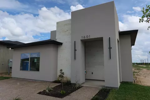 1601 Curriculum Ct, Laredo, TX 78046