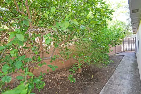 Exterior - 2081 Quito Lp, Laredo, TX 78043 photo 7 of 8