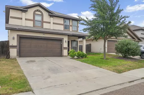 6114 Servando Dr, Laredo, TX 78046