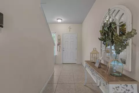Entry Way - 6114 Servando Dr, Laredo, TX 78046 photo 2 of 2