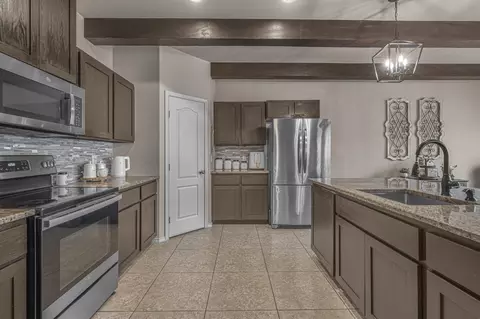 Kitchen - 6114 Servando Dr, Laredo, TX 78046 photo 1 of 1
