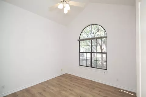 Bedroom - 3211 Windfall Rd, Laredo, TX 78045 photo 1 of 4