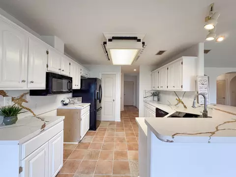 Kitchen - 3211 Windfall Rd, Laredo, TX 78045 photo 1 of 5