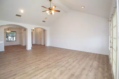 Living - 3211 Windfall Rd, Laredo, TX 78045 photo 2 of 5