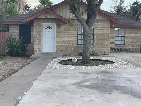 231 Malaga Dr, Laredo, TX 78046