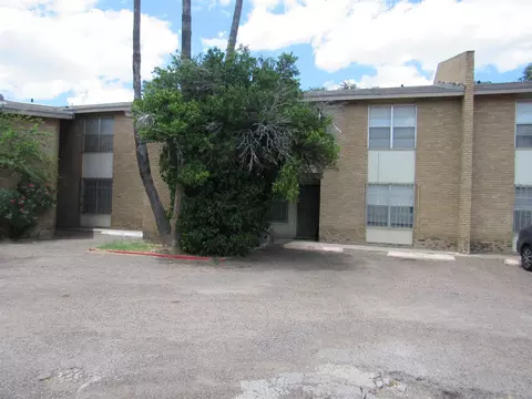 5302 Springfield Ave #220, Laredo, TX 78041
