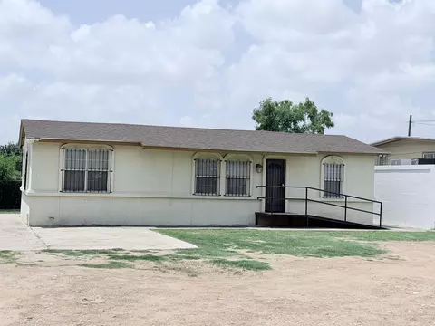 405 E Gustavus St, Laredo, TX 78040