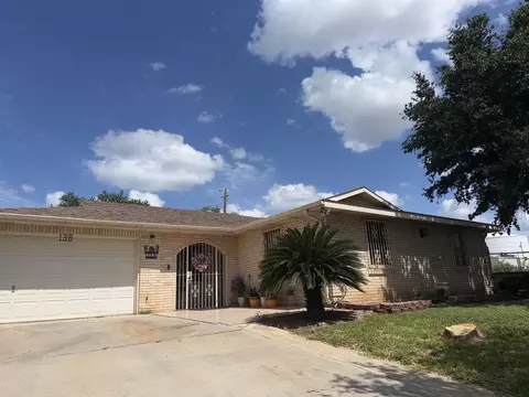 Exterior - 138 Ceniso Lp, Laredo, TX 78046 photo 3 of 6