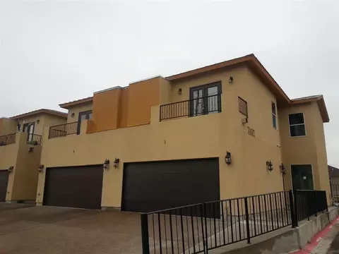 7601 King Arthurs Ct #9, Laredo, TX 78041