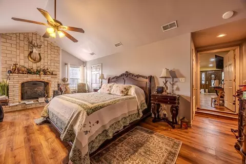 122 Pearson Moss Ln, Laredo, TX 78045 photo 21