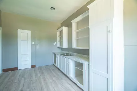 Entry Way - 2002 Aldama St, Laredo, TX 78043 photo 1 of 6
