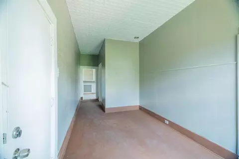 Entry Way - 2002 Aldama St, Laredo, TX 78043 photo 5 of 6