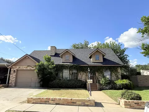 1608 Mier St, Laredo, TX 78043