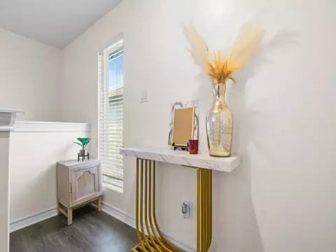 Entry Way - 7914 Elka Lp, Laredo, TX 78045 photo 2 of 2