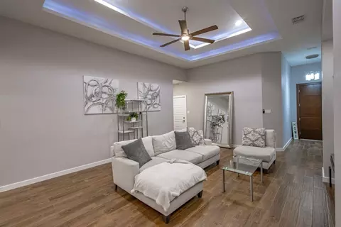 Living - 511 Prado Dr, Laredo, TX 78045 photo 4 of 4