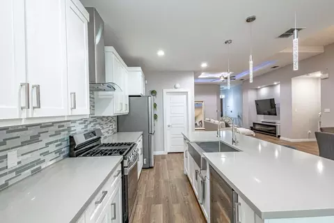 Kitchen - 511 Prado Dr, Laredo, TX 78045 photo 5 of 5