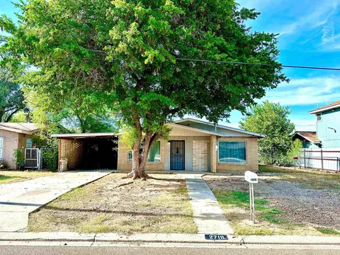 2718 Garfield St, Laredo, TX 78043