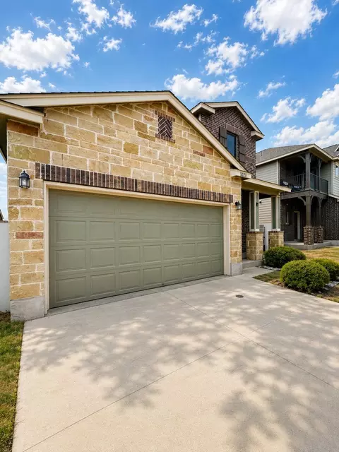 Exterior - 1020 Larvotto Lp, Laredo, TX 78045 photo 2 of 3