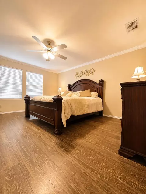 Bedroom - 1020 Larvotto Lp, Laredo, TX 78045 photo 3 of 5