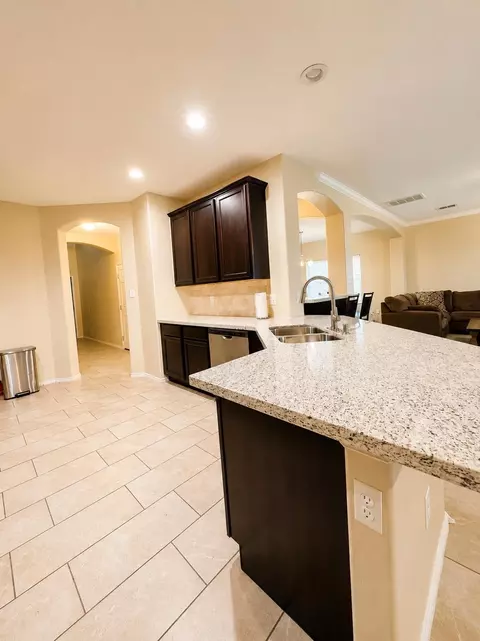 Kitchen - 1020 Larvotto Lp, Laredo, TX 78045 photo 2 of 6